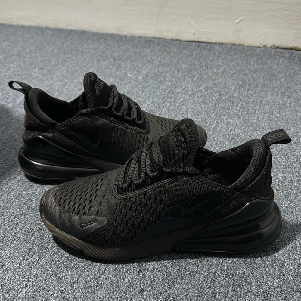 Nike Air Max 270